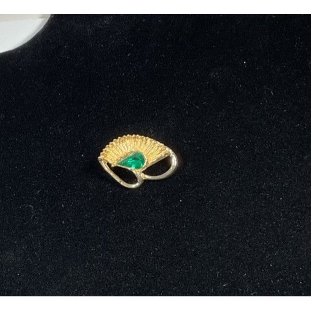Vintage Pin/Brooch Gold Tone Fan With Green Stone Dainty St. Patty’s Day
